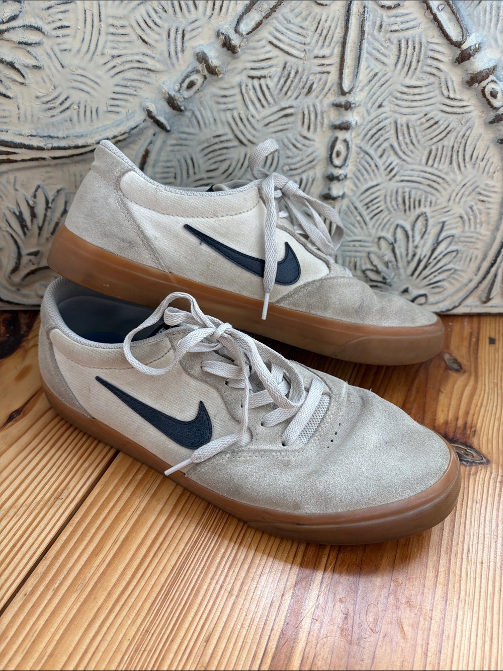 Nike Men’s Light Gray Suede Sneakers with Navy Swoosh and Gum Sole